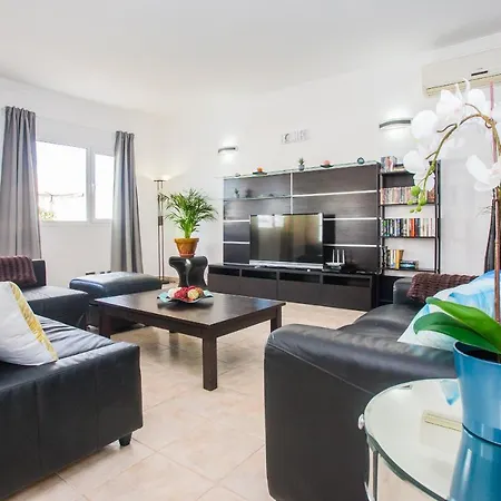 Mario Lanzarote Готель Плайя-Бланка